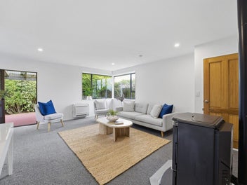 MOVE IN NOW-MOTIVATED ESTATE SAYS SELL!