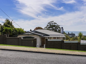 SEAVIEWS, CHARACTER, POTENTIAL - HAMMER REQUIRED