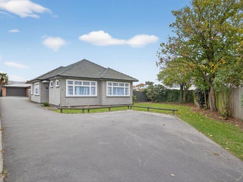 City Fringe Home with Huge Potential