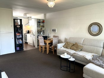 Stylish, Sun-Filled Living in a Premium Location