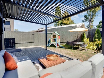 Freehold-LAST CALL! Auction