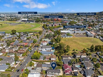 Quietly set, exceptionally connected – DGZ