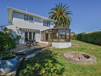 Entertain Unwind Repeat - A Perfect Family Retreat