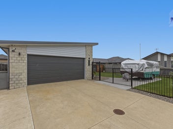 Image 1 of 18