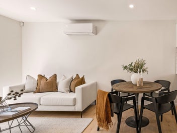 Move in Ready - Modern Townhouse