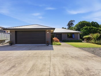 Peaceful Haven with a Natural Edge