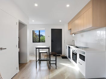 The Ultimate Low-Maintenance Peninsula Retreat