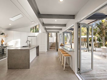 Architecturally Designed Family Entertainer