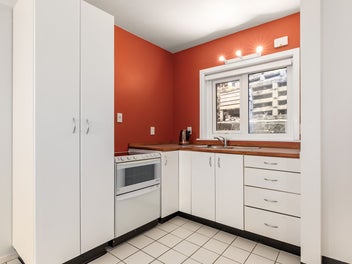 SMART AND SUPER CENTRAL IN ARO VALLEY