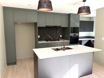 Stylish New Build with Space, Sun & Versatility