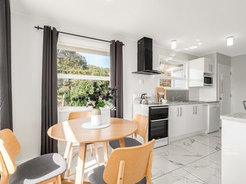 Picture Perfect in Paparangi!