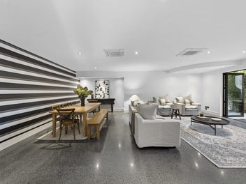 A Sophisticated Modern Classic!