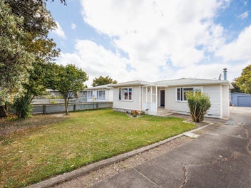 SUNNY SECTION, SOLID HOME, PRIME LOCATION