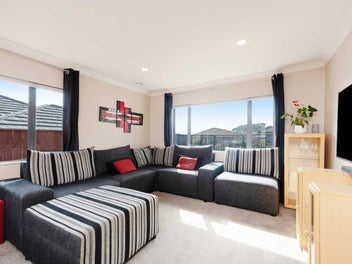 Sunny, Modern, Low Maintenance Family Home