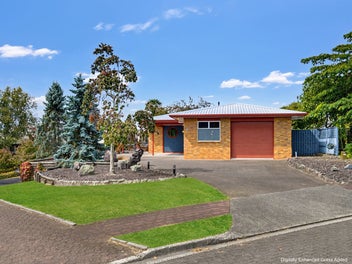 Room for the Truck, Motor-home & Caravan!