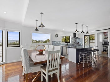 SPECTACULAR SUN, SPACE & SCENERY | BEO $1,299,000