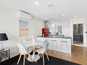 Great Potential – Motorway Access, Schools & Shops