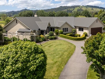 New Price - Stylish Lifestyle Near Cambridge