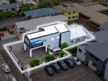 Image 1 of 28
