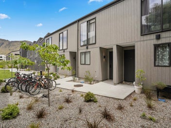 Affordable near new-build.