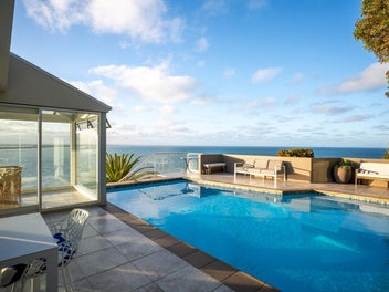 Coastal Luxury on a Grand Scale