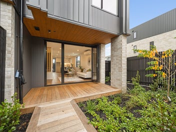 Be quick - ONLY 2 of 5 left