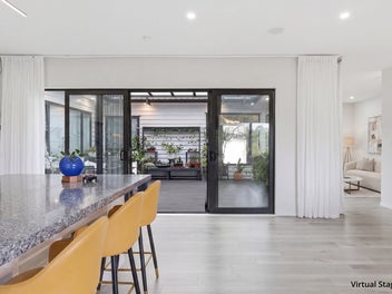 Grand Family Living In A Quiet Cul-De-Sac