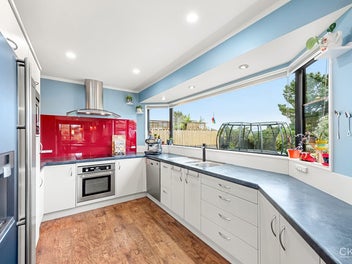 ELEVATED LIVING WITH SPACE, SUN & FLEXIBILITY