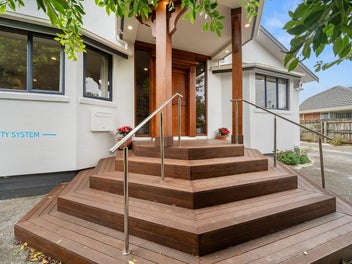 OWNERS HAVE MOVED - MUST SELL!