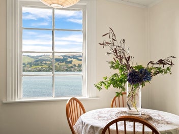 Harbour View Cottage: 3.5 acres - still available!