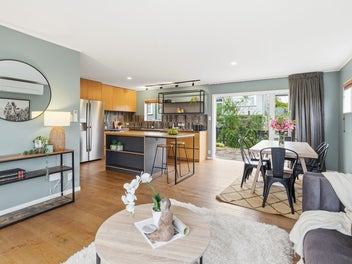 Sunny, Central & Move-in Ready!