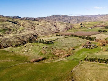 Hawksview - Where Lifestyle Meets Legacy