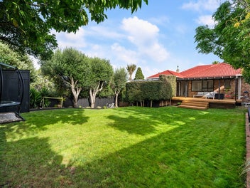 1940s Character Reimagined for Modern Life