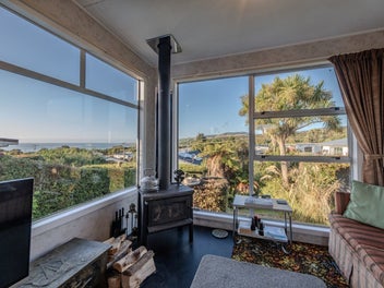 Original 70s crib on Matai Street