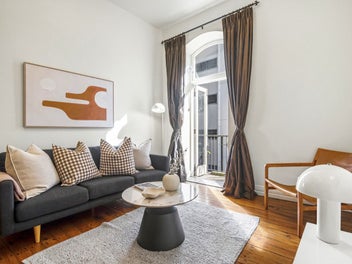 Parisian style pet-friendly pied-a-terre