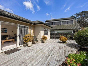 Smart Seaside Downsizing