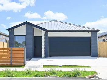 Double Master, Double Kitchen, Reserve Side Living