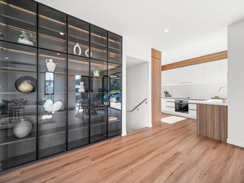 Contemporary Elegance! Stylish,Peaceful & New!