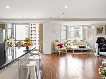 BIGGEST DEAL IN TOWN! Freehold 163m²