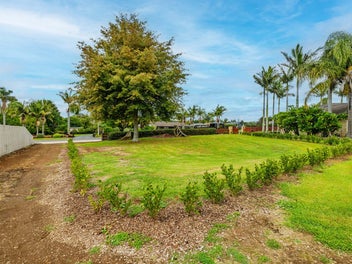 EASY BUILD – WALK TO TOWN & SCHOOLS – QUIET LA