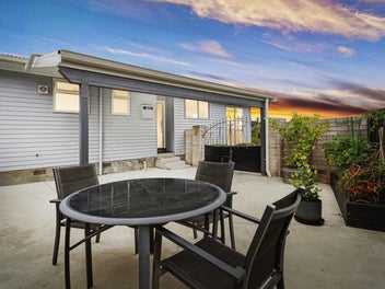 Charming Family Home in Totara Park Awaits You!