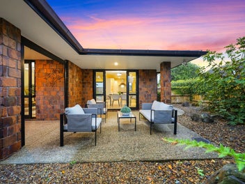 Solid Brick Beauty – Walk to the Park!