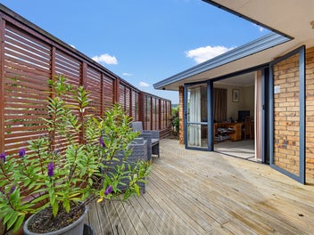 Easy Living Across From The Hospital