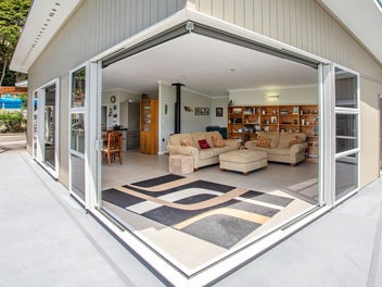 Treasure at Te Kouma