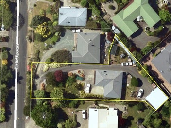 Big Solid 1960's Home and Large Garaging!