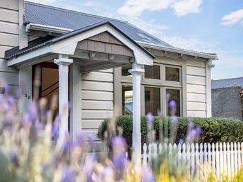 CHARACTER. CHARM. PARKING.