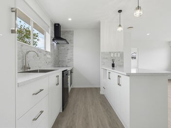 Put on your Rosehill-coloured glasses