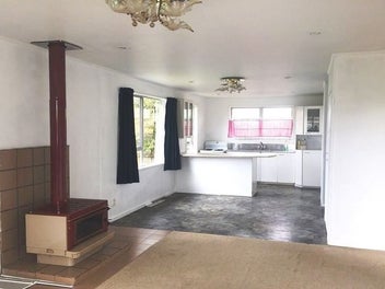 Developers Dream - MUST SELL! 988m² Prime Oppo...