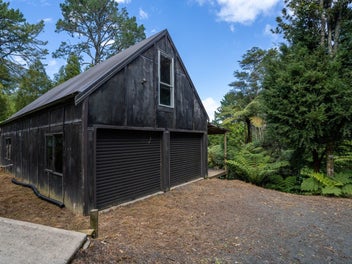 Your own native bush sanctuary!