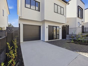 Wake Up to Sun & Serenity – CCC Issued & Move-...